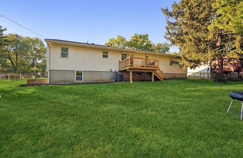 Leavenworth House | Modern Family Fun House