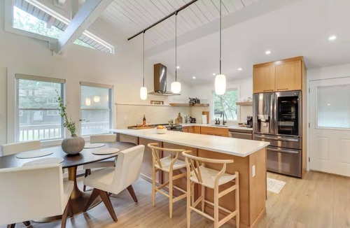 East Stroudsburg House | Modern family friendly chateau