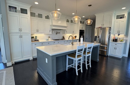 Bloomington House | Modern farm house escape. Family friendly, spacious, and quiet!