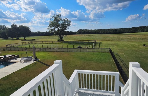 Williston Apartment | Modern Farm Retreat - Fresh Eggs - Pet Friendly
