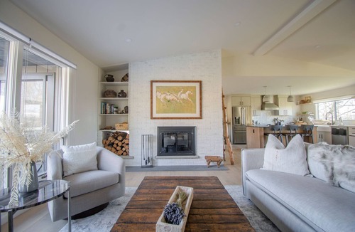 Clinton Corners House | Modern Farmhouse, Secluded 13 acres, Fenced in Yard, Firepit, Pool