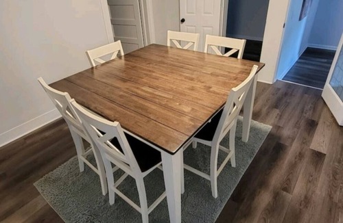 Kernersville House | Modern Farmhouse, 1 Mile-Downtown, Self Check-In