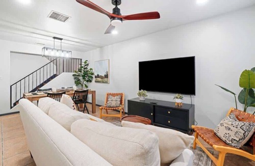 Northeast El Paso Apartment | Modern Farmhouse 3BR Near Fort Bliss