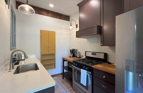 Walla Walla East Cottage | Modern Farmhouse Cottage