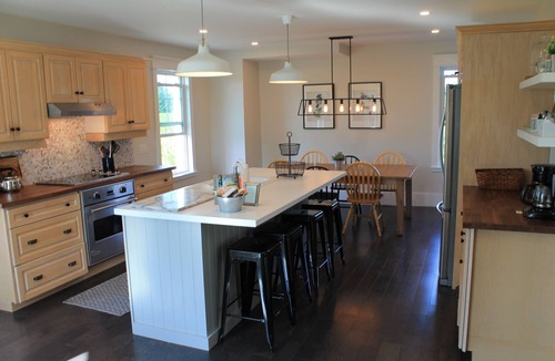 Ivanhoe House | Modern Farmhouse - gateway to the great outdoors