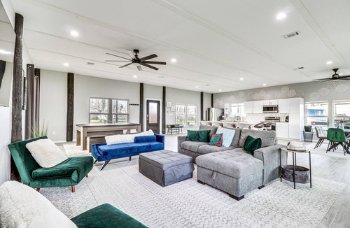 Del Valle House | Modern Farmhouse in Del Valle: Rural Setting!