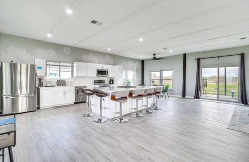 Del Valle House | Modern Farmhouse in Del Valle: Rural Setting!