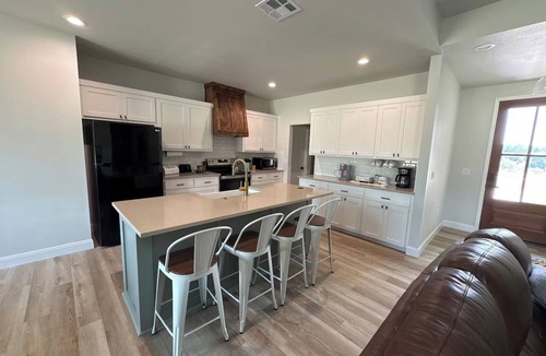 Giddings Other | Modern Farmhouse Retreat - Leon's Crossing