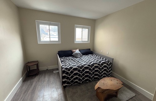 Beamsville Apartment | Modern Farmhouse theme Studio apartment in Central Beamsville