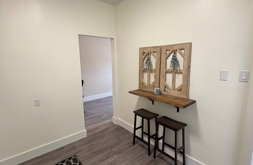 Beamsville Apartment | Modern Farmhouse theme Studio apartment in Central Beamsville