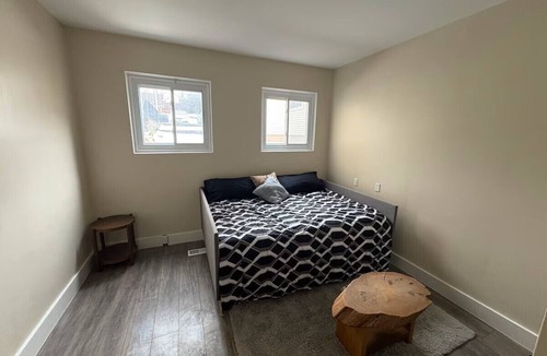 Beamsville Apartment | Modern farmhouse theme studio central Beamsville. Main Floor Suite.