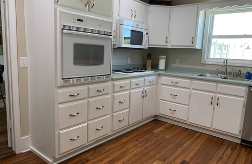 DeSoto County Other | Modern Farmhouse! Clean, Private, Spacious!