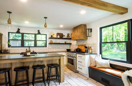 Fennville House | Modern Farmhouse with Recreation/Movie Room & Fire Pit! Dog Friendly.