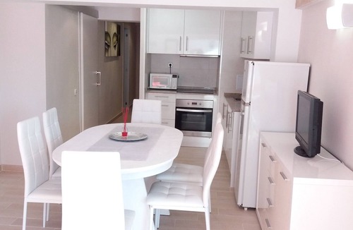 Comarruga Apartment | Modern first line beach apartment with air conditioning