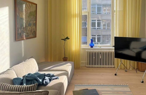Frederiksberg C House | Modern flat at Frederiksberg