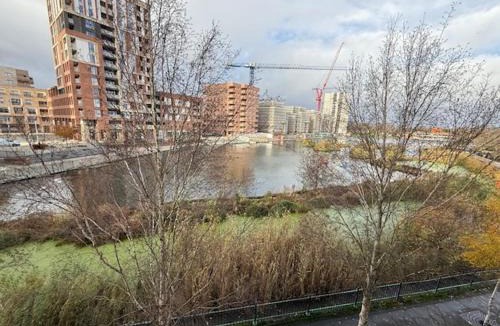 Abbey Wood Apartment | Modern flat in Abbey Wood