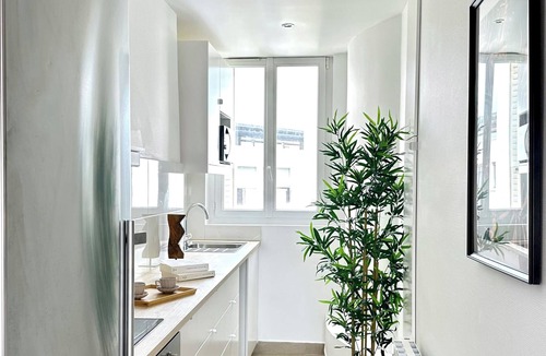 Butte-aux-Cailles Apartment | Modern Flat in Bercy