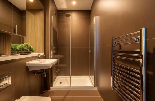 London Borough of Hounslow Apartment | Modern Flat near Heathrow Airport