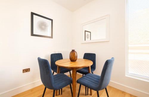 London Borough of Hounslow Apartment | Modern Flat near Heathrow Airport