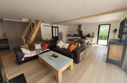 Saint-Jean-de-Monts House | Modern Forest-Edge Home for 10 with WiFi, Close to Beach & Shops