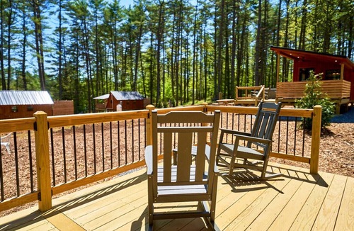 Oxford Cabin | Modern Forest Cabin with Private Hot Tub & Fire Pit