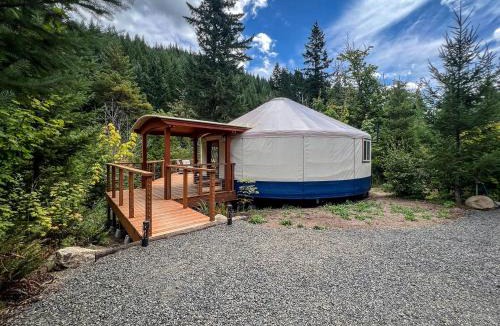 Carson House | Modern Forest Yurt with Firepit & Skylit Dome near Carson, Washington