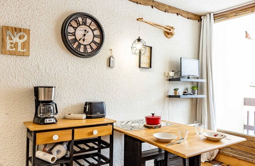 Montgellafrey Apartment | Modern studio 4 people at ski lift, free parking
