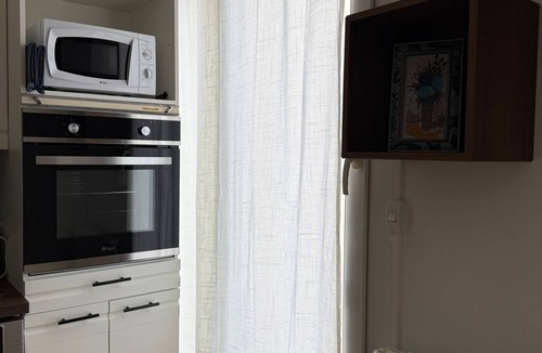 Evreux Apartment | Modern, fully-equipped 6-person duplex with terrace