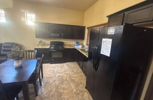 Hobbs Villa | Modern & Fully Equipped Villa in Hobbs