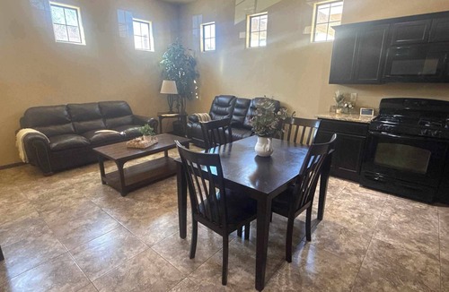 Hobbs Villa | Modern & Fully Equipped Villa in Hobbs