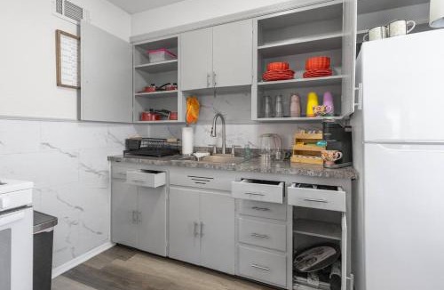 St. Joseph Apartment | Modern Garden 1BR | Laundry + Pets OK | Quiet