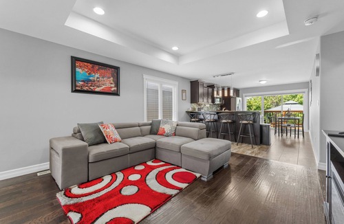Boblo Island House | Modern Getaway In Amherstburg | Wine, Style & Relaxation