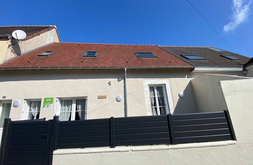 Valencay Cottage | Modern getaway near the Château de Valençay