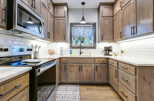 San Angelo House | Modern Getaway/New/2 BR-2.5 BA