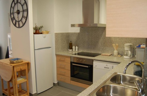 Llanca Apartment | Modern Ground Floor Apt 150m from Port & La Farella Beaches, Terrace & Parking, Sleeps 5