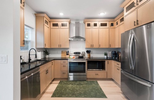 Benton Park House | Modern Group Oasis: Hot Tub, Arcade & Fire Pit