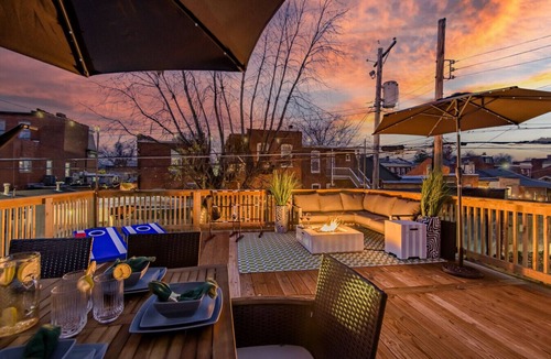 Benton Park House | Modern Group Oasis: Hot Tub, Arcade & Fire Pit
