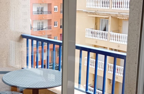 Guardamar del Segura Apartment | Modern Guardarmar bed/2 bath apartment with wi fi.