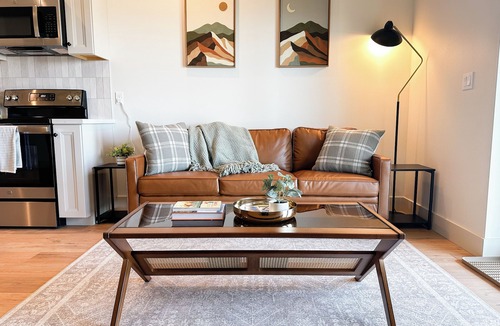 Oak Harbor House | Modern Guest Suite with Mt. Baker & Water Views on Whidbey