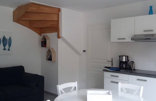 Saint-Valery-sur-Somme House | Modern House in Saint-Valery-sur-Somme with Garden, Terrace, Parking, and Bikes
