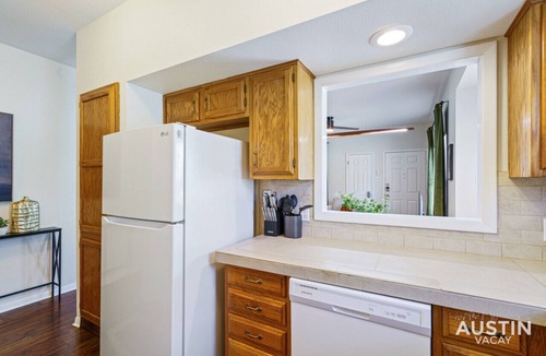 Clarksville Apartment | Modern Haven with King Suite + Impeccable Location
