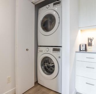 Cite Multimedia Apartment | Modern Heritage Stay Upscale 2BR in Old Port