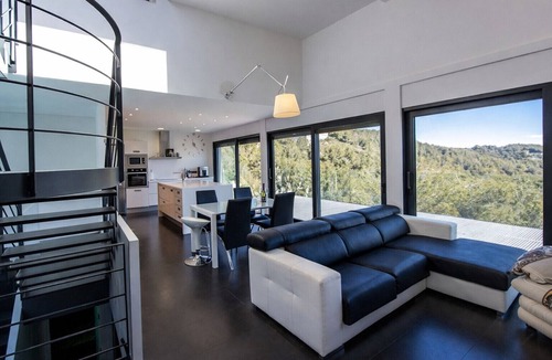 Costa Cunit Villa | Modern Hilltop Haven w/private pool 7km to beach!