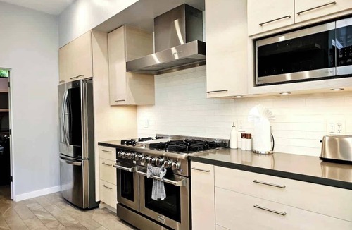 Felton House | Modern Hideaway in the Redwoods