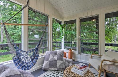 Parksville House | Modern Hideaway with Deck and State Forest Access