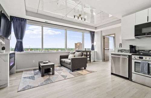 Tulsa Apartment | Modern High-Rise Apartment - 2