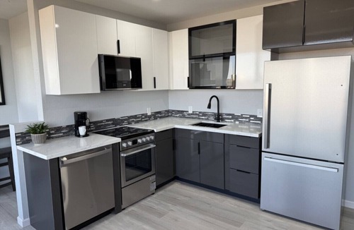 Tulsa Apartment | Modern High-Rise Apartment - 2