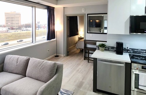 Tulsa Apartment | Modern High-Rise Apartment - 3