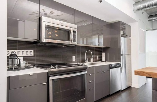 Downtown Winnipeg Condo | Modern High-Rise Condo | 2 Bed | 1 Bath |