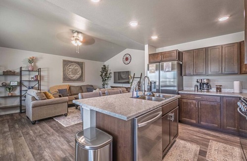 Rapid City Apartment | Modern Hills Home and Hot Tub
